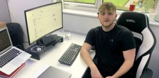 Cách mà chàng trai trẻ kiếm hàng chục nghìn bảng mỗi ngày tại nhà